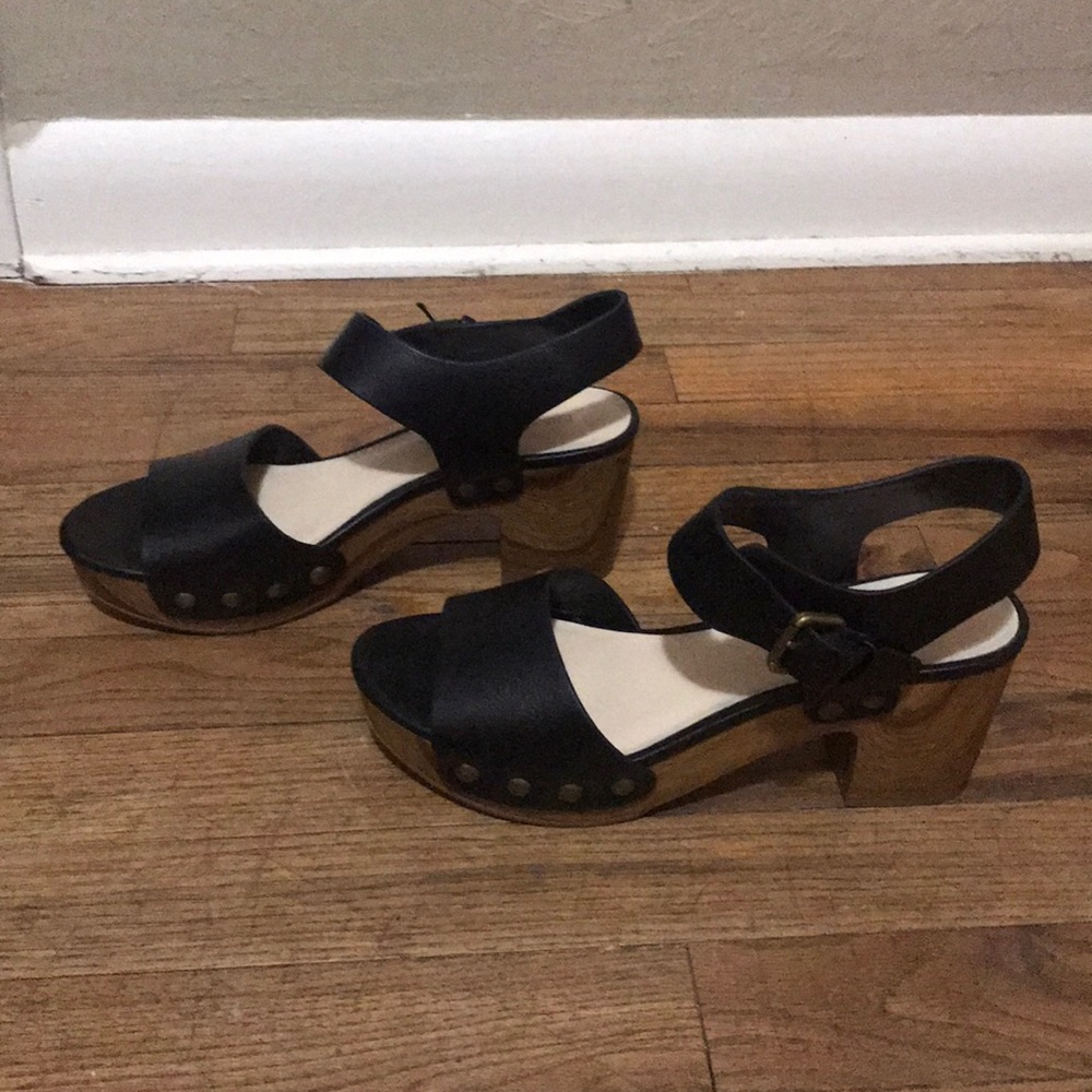 Clogs